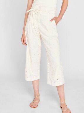 Club Monaco Coquette Eyelet Lace High Rise Wide Leg Beachy Pull On Crop Trousers